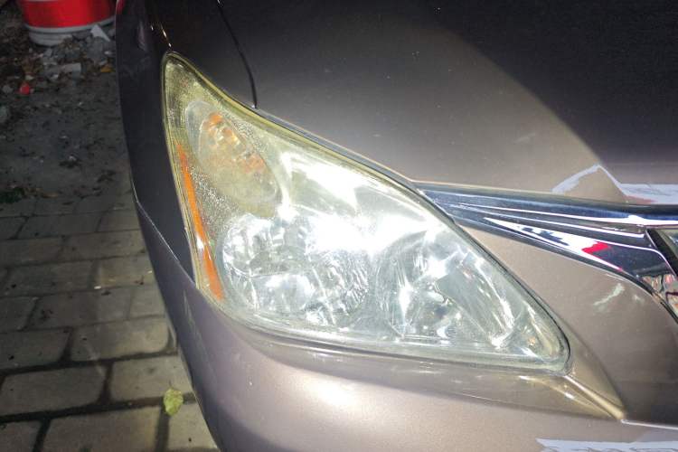 Used Huanghai Qisheng V3 2011 2.0L Ultra-Luxury Version Right Front Headlight