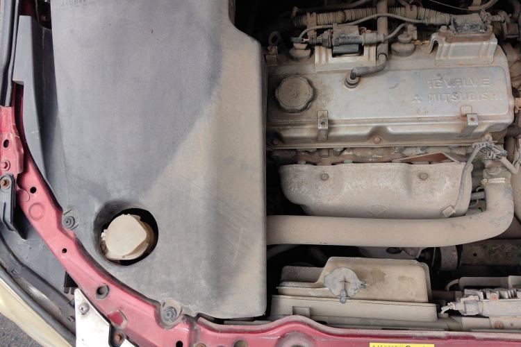 Used Huanghai Qisheng V3 2011 2.0L Ultra-Luxury Version Engine Bay Right