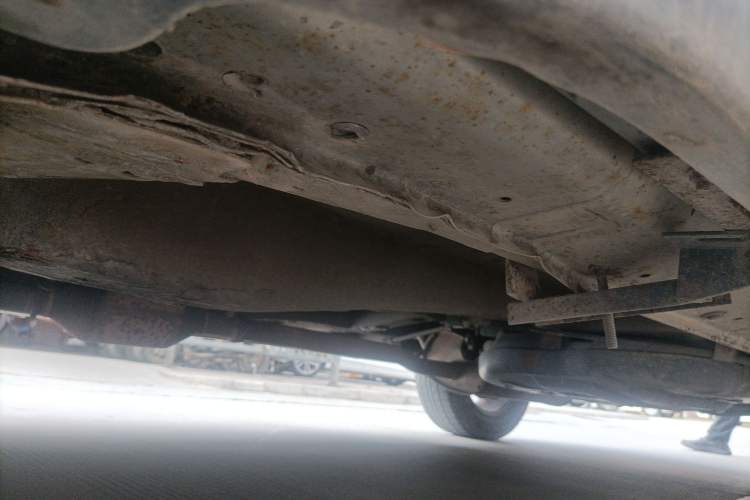 Used Huanghai Qisheng V3 2011 2.0L Ultra-Luxury Version Chassis Front Left