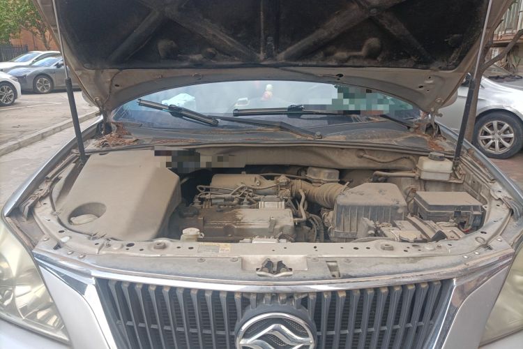 Used Huanghai Qisheng V3 2011 2.0L Ultra-Luxury Version Engine Bay