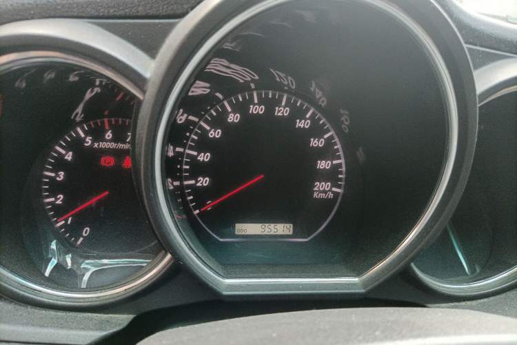 Used Huanghai Qisheng V3 2011 2.0L Ultra-Luxury Version Instrument Cluster