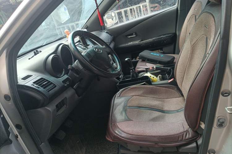 Used Huanghai Qisheng V3 2011 2.0L Ultra-Luxury Version Left Front Seat