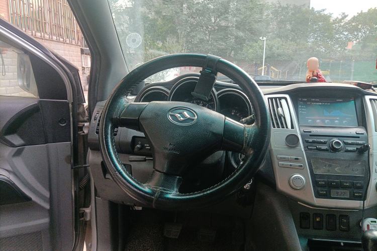 Used Huanghai Qisheng V3 2011 2.0L Ultra-Luxury Version Steering Wheel