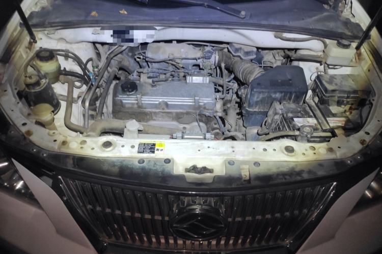 Used Huanghai Qisheng V3 2011 2.0L Ultra-Luxury Version Engine Bay