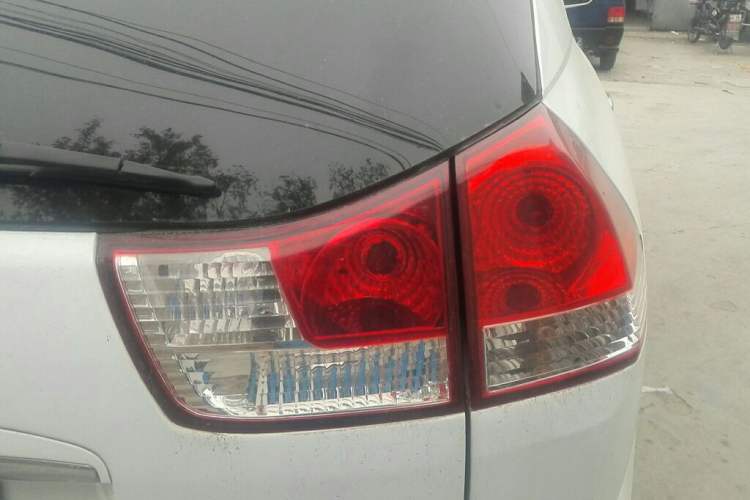 Used Huanghai Qisheng V3 2011 2.0L Ultra-Luxury Version Right Rear Taillight