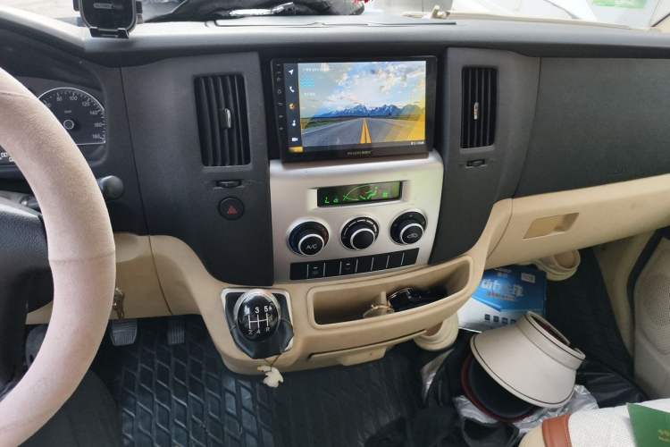 Used Huanghai Ruitu 2016 2.8T Express Edition Audio And AC Panel