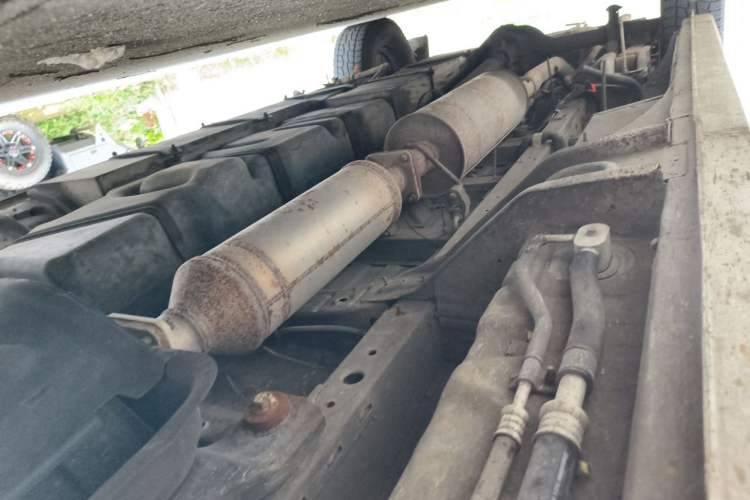 Used Huanghai Ruitu 2016 2.8T Express Edition Chassis Front Right