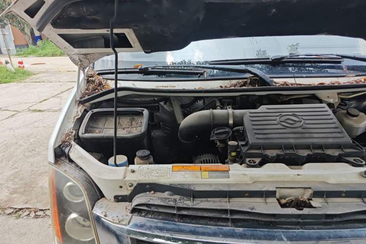Used Huanghai Ruitu 2016 2.8T Express Edition Engine Bay Right