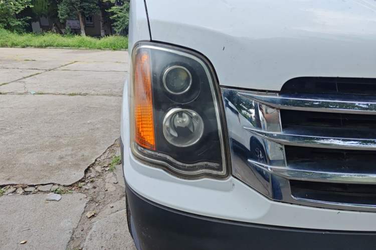 Used Huanghai Ruitu 2016 2.8T Express Edition Right Front Headlight