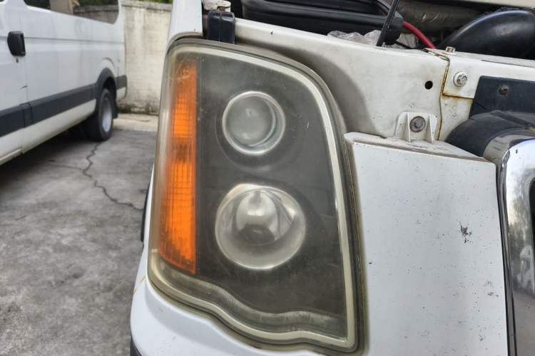 Used Huanghai Ruitu 2016 2.8T Express Edition Right Front Headlight