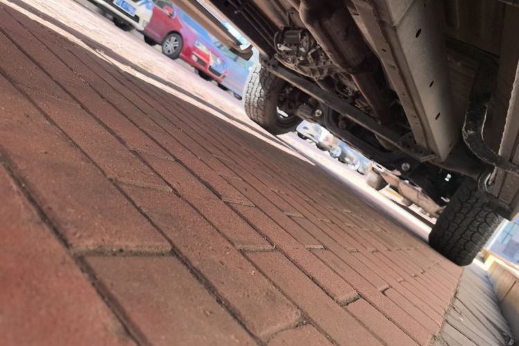 Used Huanghai Weilong 2019 2.4T Gasoline Manual 4x4 Ultimate Edition China VI 4K22D4T Chassis Rear Right