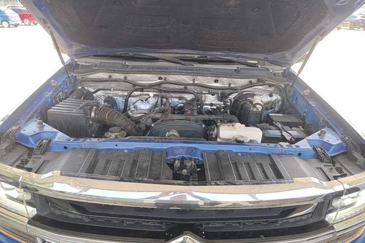 Used Huanghai Weilong 2019 2.4T Gasoline Manual Two-Wheel Drive Sport Edition 4K22D4T Engine Bay