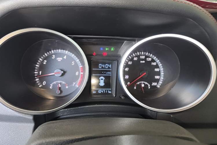 Used Huanghai Weilong 2019 2.4T Gasoline Manual Two-Wheel Drive Sport Edition 4K22D4T Instrument Cluster