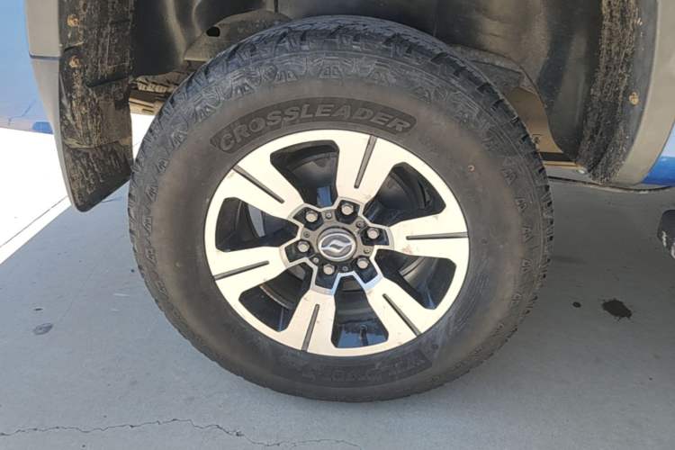 Used Huanghai Weilong 2019 2.4T Gasoline Manual Two-Wheel Drive Sport Edition 4K22D4T Right Rear Wheel Hub