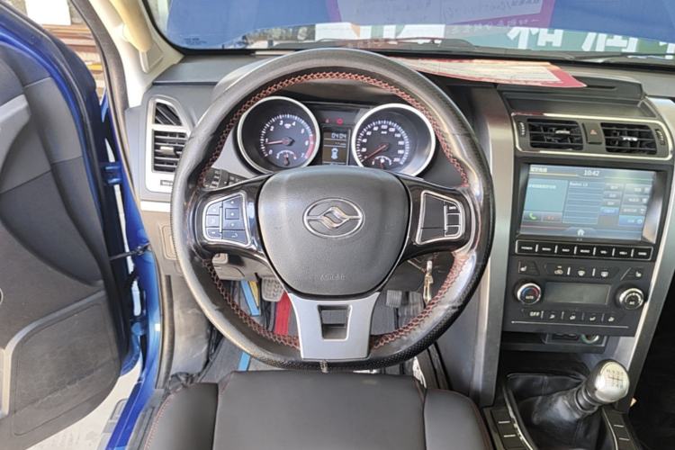 Used Huanghai Weilong 2019 2.4T Gasoline Manual Two-Wheel Drive Sport Edition 4K22D4T Steering Wheel
