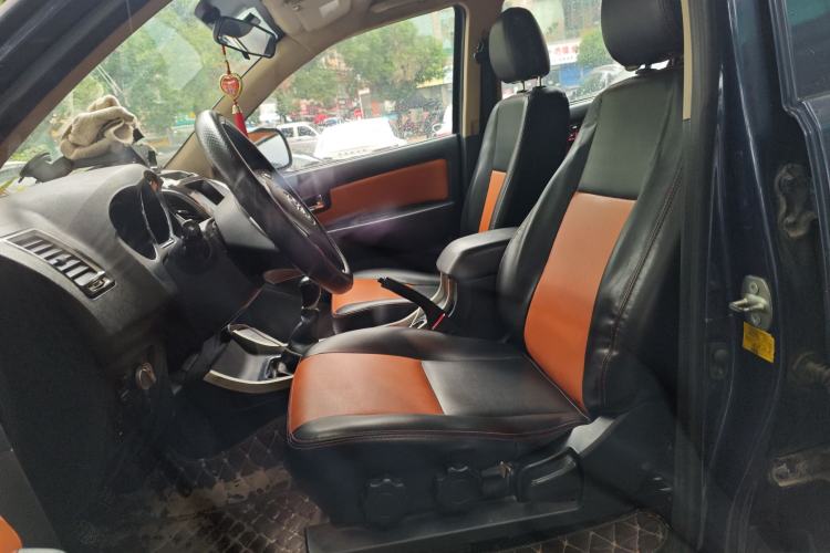 Used Huanghai Xianglong 2016 2.8T Diesel 4x4 Value Edition JE493ZLQ4CB Left Front Seat