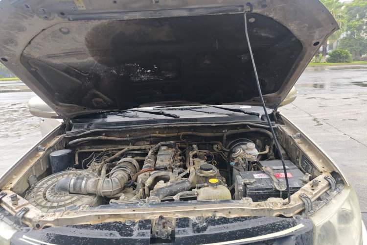 Used Huanghai Xianglong 2014 2.8T Diesel Elite Edition JE493ZLQ4CB Engine Bay