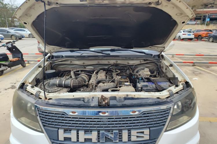 Used Huanghai Xianglong 2016 2.8T Diesel Two-Wheel-Drive Value Edition JE493ZLQ4CB Engine Bay