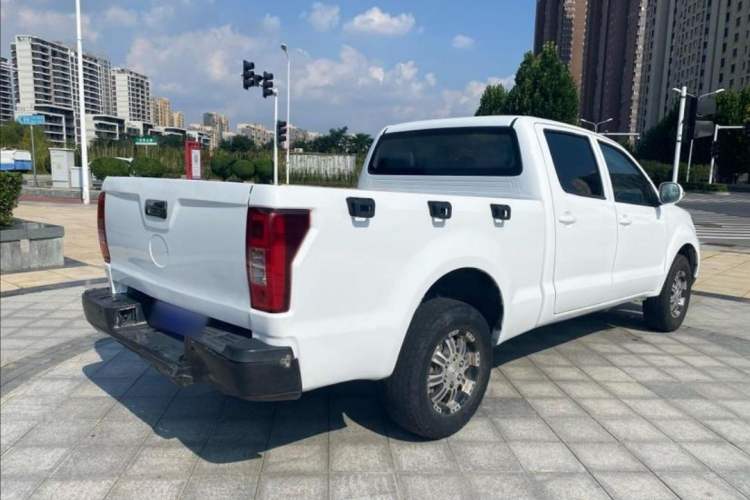 Used Huanghai Xianglong 2016 2.8T Diesel Two-Wheel Drive New Elite Edition JE493ZLQ4CB Exterior 5