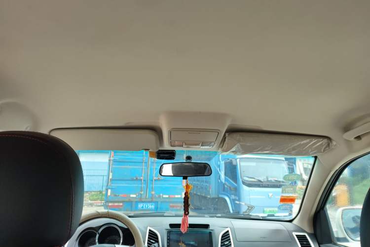 Used Huanghai Xianglong 2016 2.8T Diesel Two-Wheel-Drive Value Edition JE493ZLQ4CB Headliner