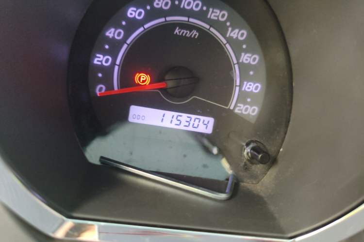 Used Huanghai Xianglong 2016 2.4L Entry-Level Van Gasoline Two-Wheel Drive Ultimate Edition 4G69S4N Odometer Close Up