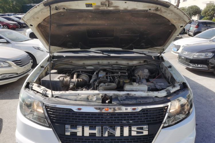Used Huanghai Xianglong 2017 2.8T N1S Extended-Length Diesel Two-Wheel Drive Sport Edition Engine Bay