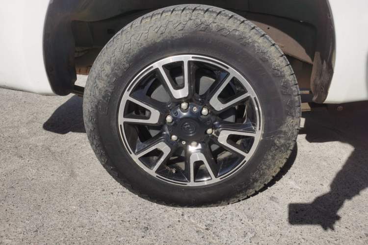 Used Huanghai Xianglong 2017 2.8T N1S Extended-Length Diesel Two-Wheel Drive Sport Edition Exterior 2