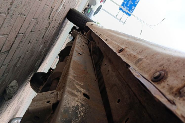 Used Huanghai Xianglong  Chassis Front Right