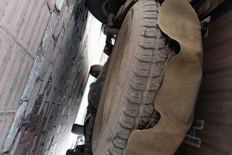 Used Huanghai Xianglong  Chassis Rear
