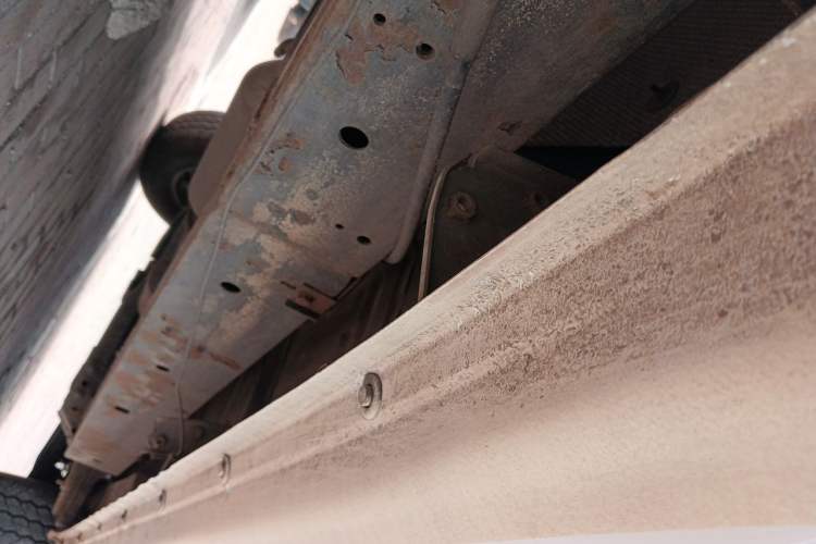 Used Huanghai Xianglong  Chassis Rear Right