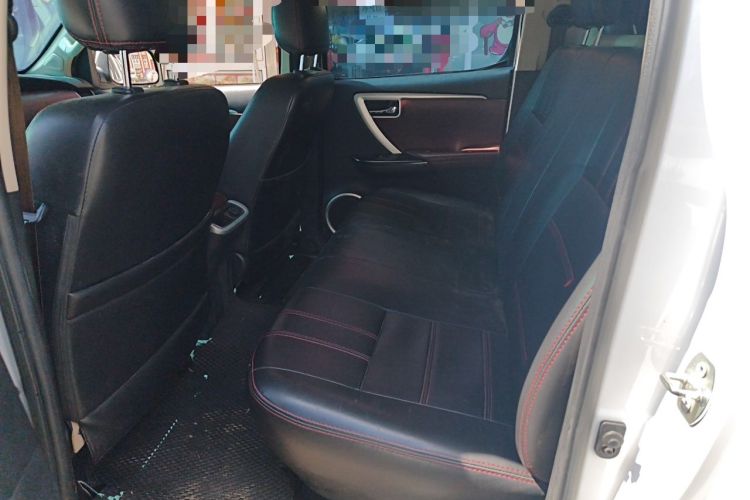 Used Huanghai Xianglong 2019 2.8T N1S Two-Wheel Drive Diesel Sport Edition Extended Cab JE493ZLQ5D Left Rear Seat