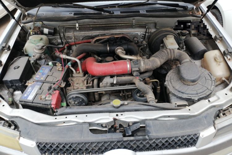 Used Huanghai Xiao Chaishen 2007 2.4T Diesel Standard Version Engine Bay