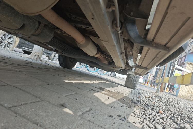 Used Huanghai Xiao Niu 2021 2.4L N1 Manual Gasoline Two-Wheel Drive Chuanfu Type Extended Flat-Bottom Cargo Bed 4K22 Chassis Rear Right
