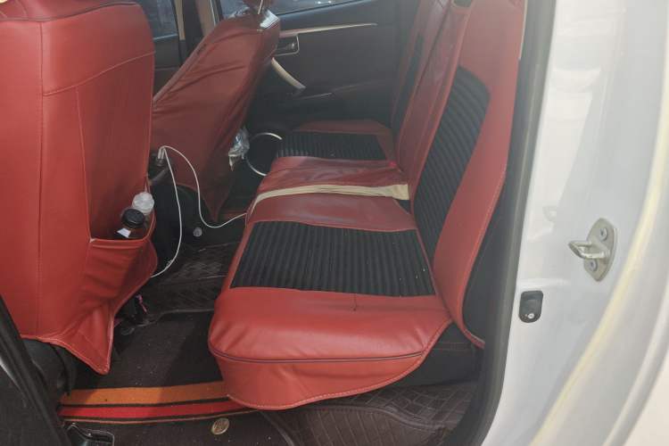 Used Huanghai Xiao Niu 2021 2.4L N1 Manual Gasoline Two-Wheel Drive Chuanfu Type Extended Flat-Bottom Cargo Bed 4K22 Left Rear Seat