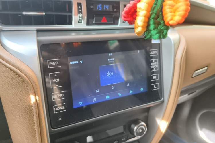 Used Huanghai Ye Niu  Audio And AC Panel