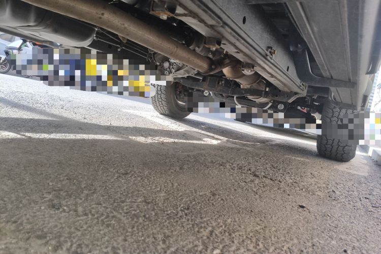 Used Huanghai Ye Niu  Chassis Front Right