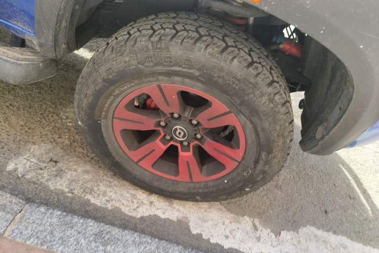 Used Huanghai Ye Niu  Right Front Wheel Hub