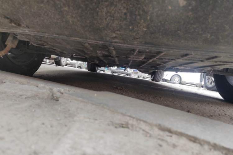 Used Huasong 7 2015 2.0T Automatic Comfort Model Chassis Front