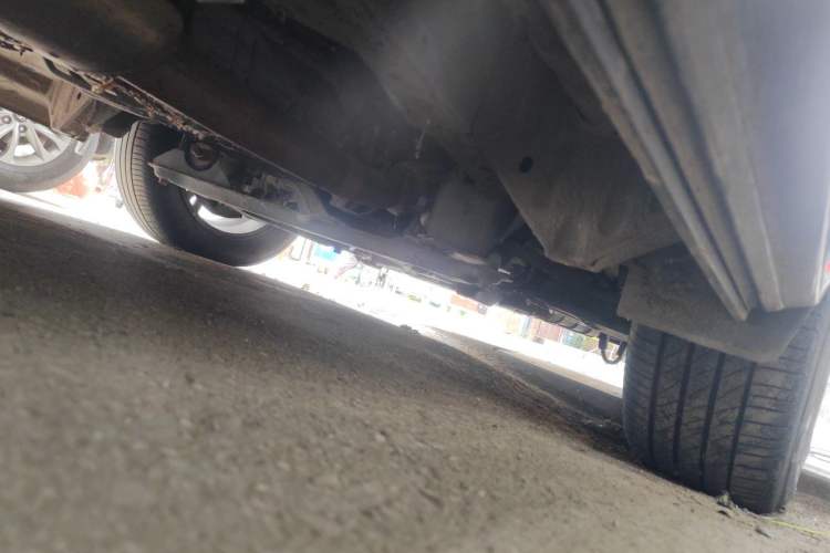 Used Huasong 7 2015 2.0T Automatic Comfort Model Chassis Front Right