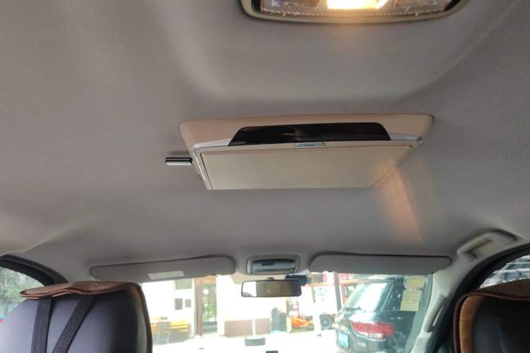 Used Huasong 7 2015 2.0T Automatic Comfort Model Headliner