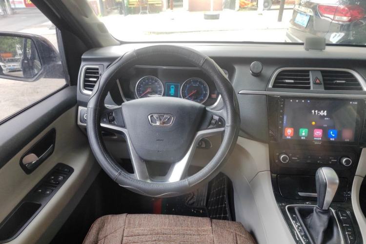 Used Huasong 7 2015 2.0T Automatic Comfort Model Steering Wheel