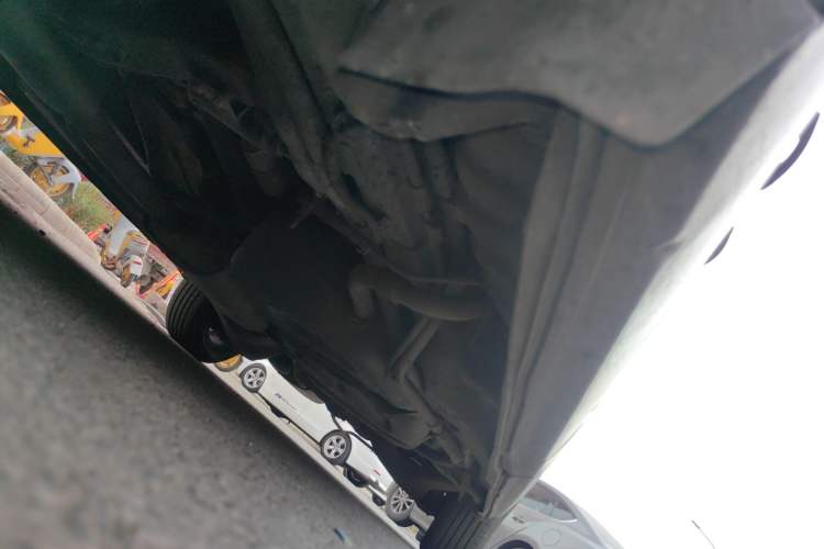 Used Huasong 7 2015 2.0T Automatic Comfort Model Chassis Front Left