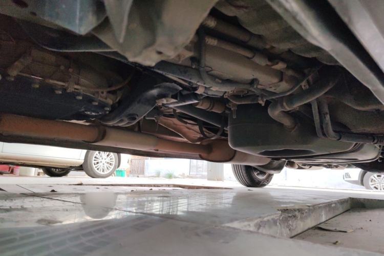 Used Huasong 7 2015 2.0T Automatic Comfort Model Chassis Front Left