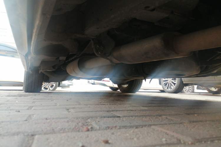 Used Huasong 7 2015 2.0T Automatic Comfort Model Chassis Front Right
