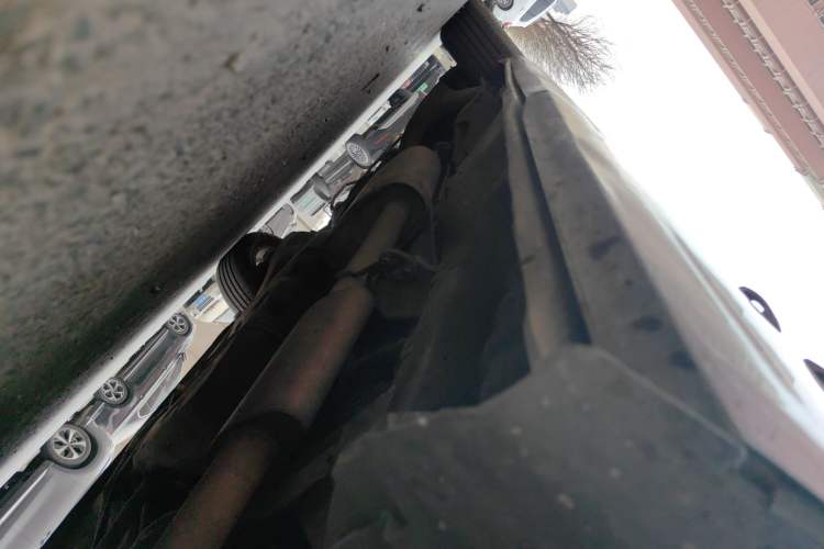 Used Huasong 7 2015 2.0T Automatic Comfort Model Chassis Front Right