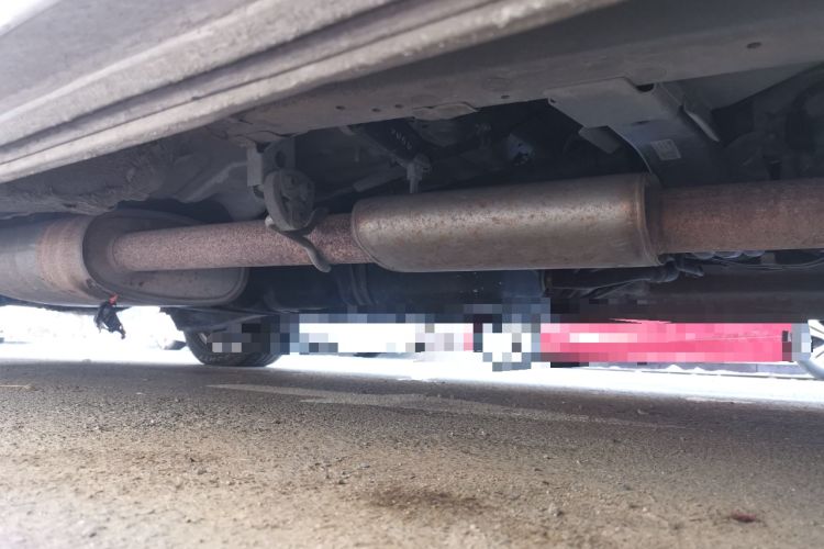 Used Huasong 7 2015 2.0T Automatic Comfort Model Chassis Front Right