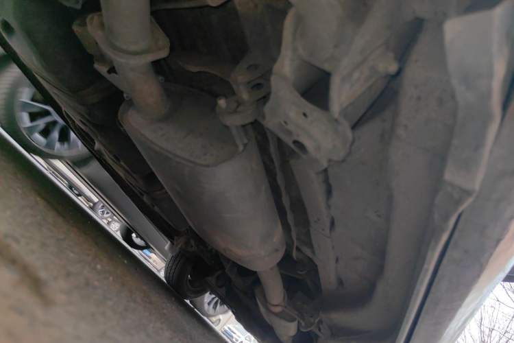 Used Huasong 7 2015 2.0T Automatic Comfort Model Chassis Rear Right