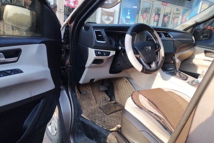 Used Huasong 7 2015 2.0T Automatic Comfort Model Driver Seat
