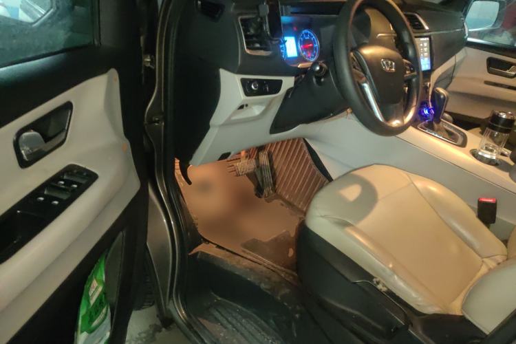 Used Huasong 7 2015 2.0T Automatic Comfort Model Driver Seat