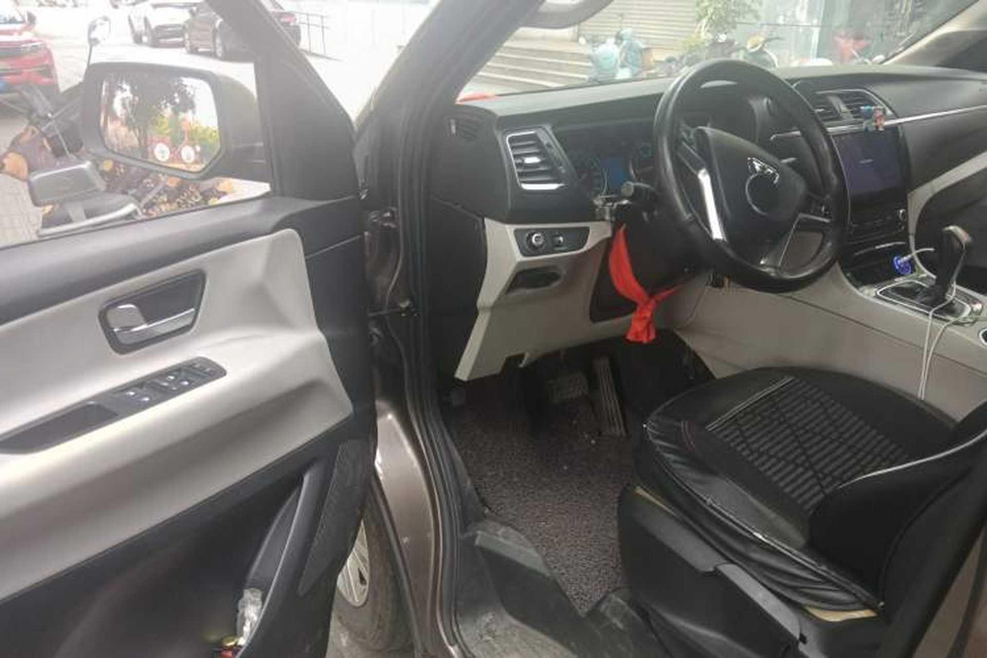 Used Huasong 7 2015 2.0T Automatic Comfort Model Driver Seat